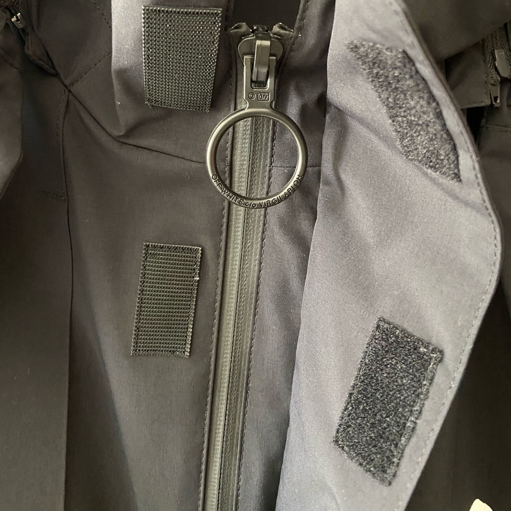 Off-White Equipment Black Technical Shell Jacket Windbreaker Water Repellent L - Picture 10 of 16